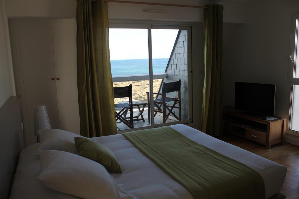 Hotel Le Poisson D'Avril Guilvinec Esterno foto