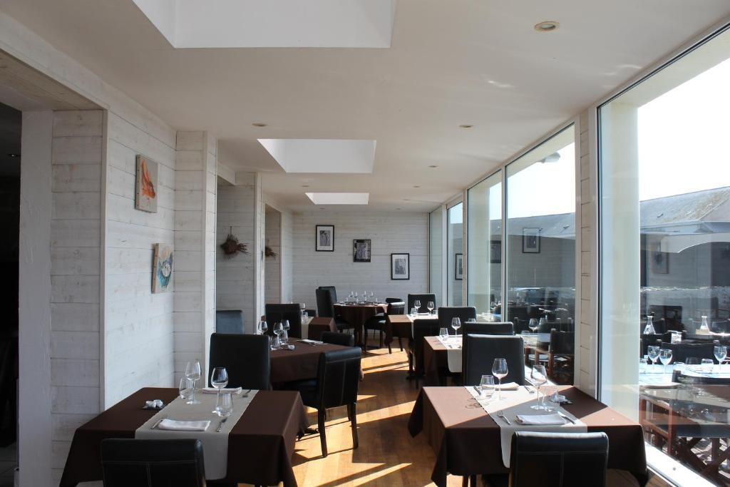 Hotel Le Poisson D'Avril Guilvinec Esterno foto